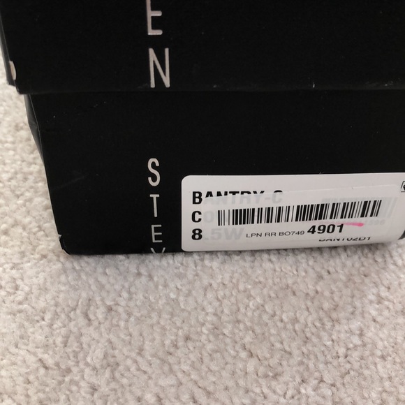 NWB Steven Bantry Flats - Picture 8 of 8